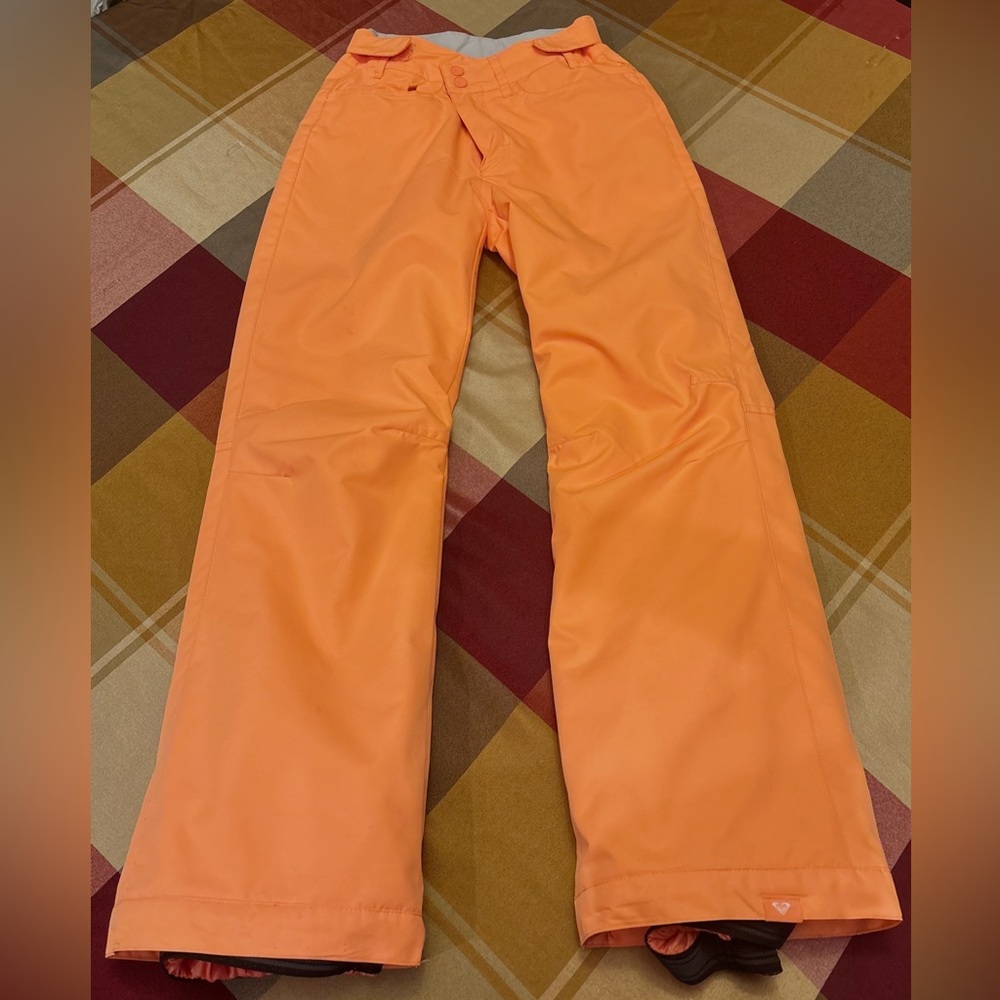 Peach Roxy snow pants size 12 girls lightly worn and in very good condition